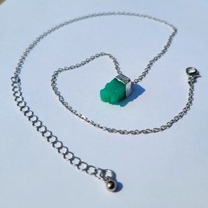 2/$5 NWOT Teal and Silver Tone Resin Necklace